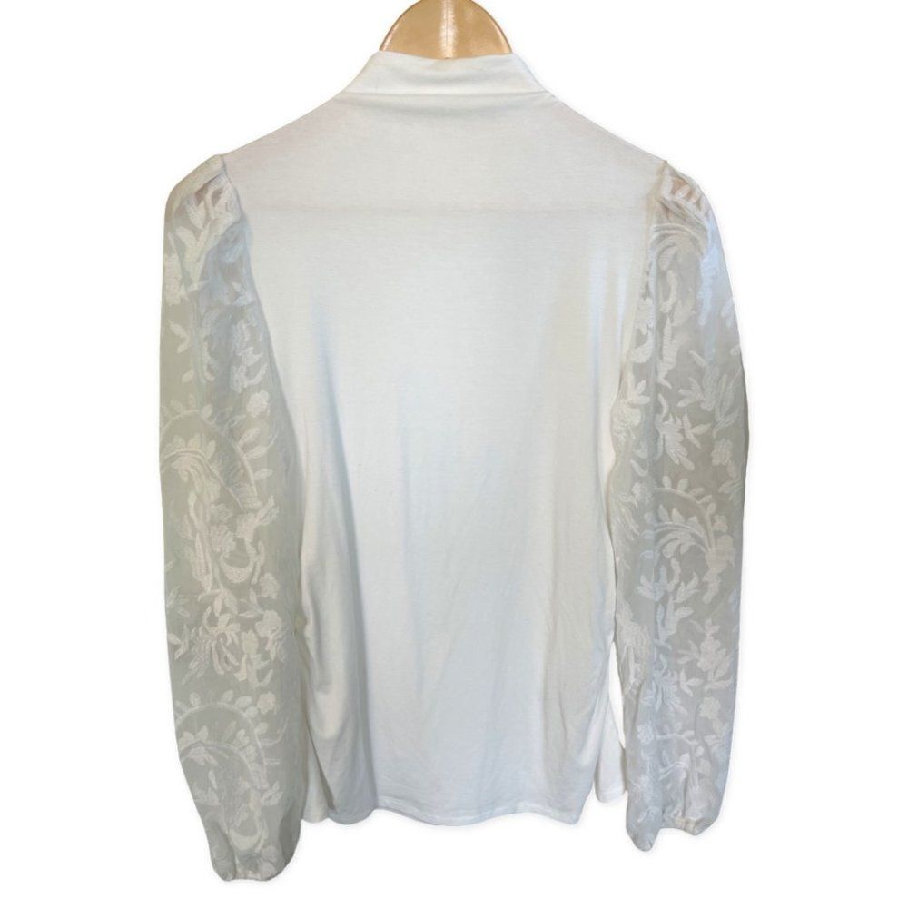 Elie Tahari pull on, ivory poly light weight knit, ruched sides, sz s, new
